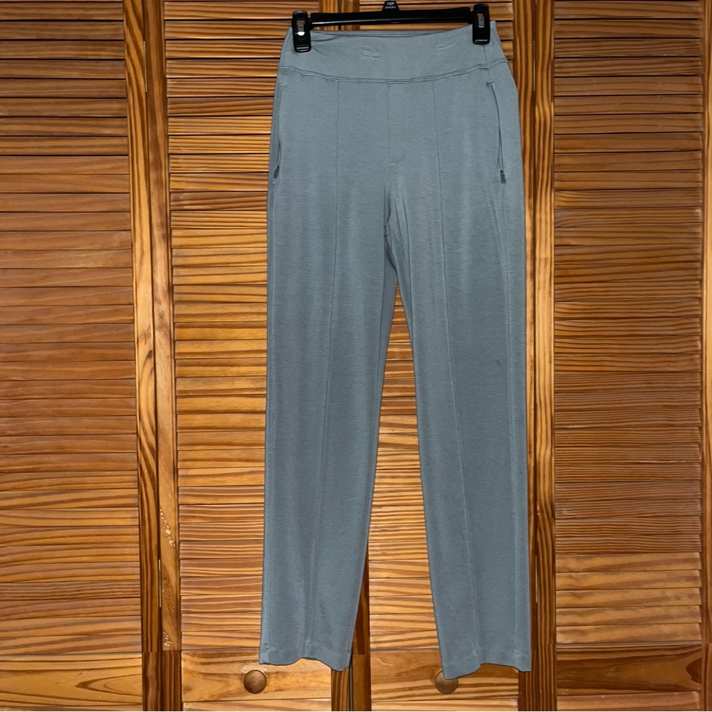 Athleta‎ Sage Green Eastbound Straight Pants Size 0
